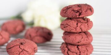 Biscuits véganes aux pépites de chocolat et betterave