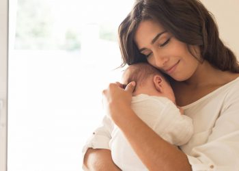 Quel matériel de puériculture mettre sur la liste de naissance ?